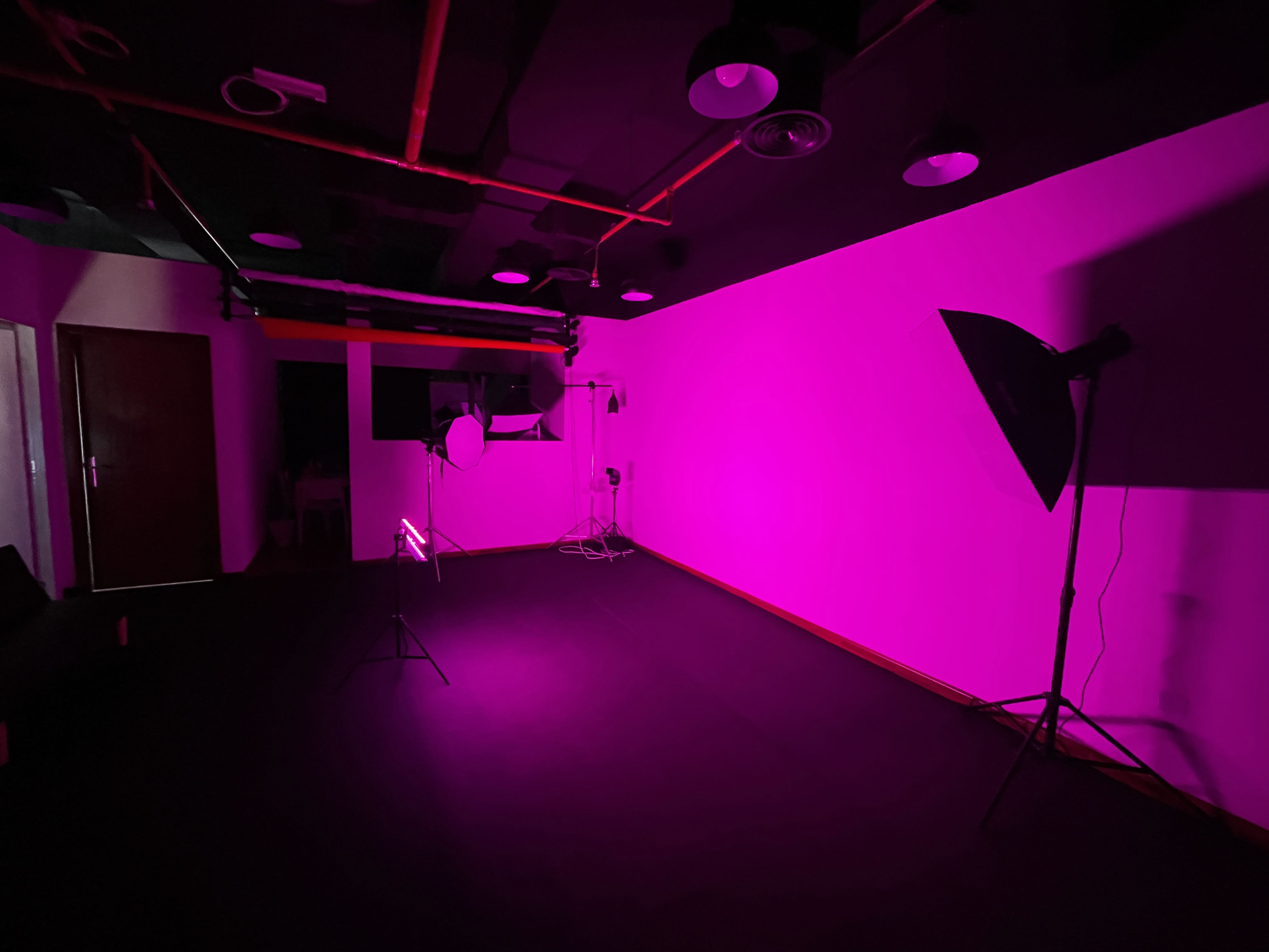 VIDEOGRAPHY STUDIO